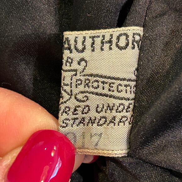 Vtg Laura Martin
Persian Lamb Wool Cropped Swing Jacket Mink Fur Collar Med - Picture 7 of 7